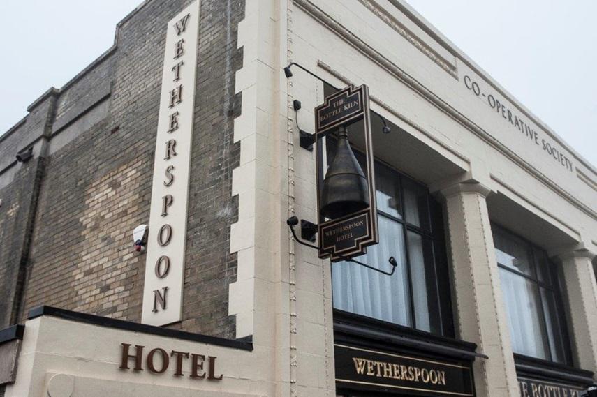 The Bottle Kiln Wetherspoon Hotel Harwich Bagian luar foto
